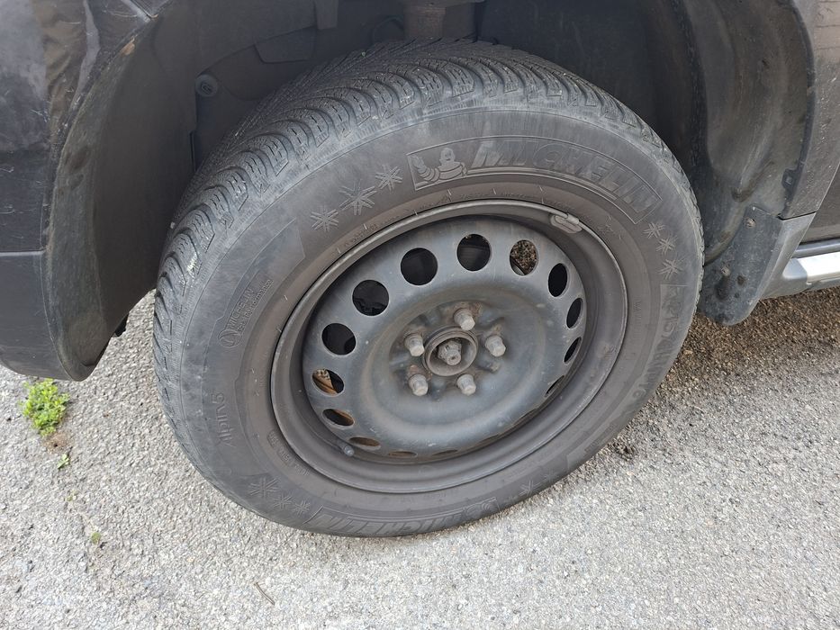 Vand 4 roti 215/65/R16