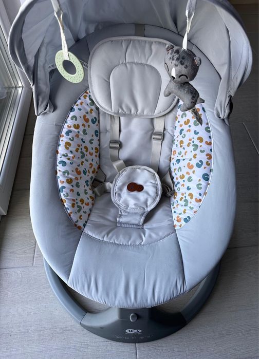 Vând leagăn/șezlong electric KinderKraft Lumi 2