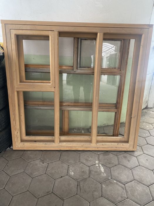 Оконный блок. дерево новый