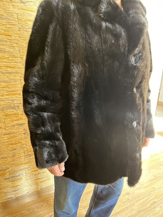 Новый шуба сатылады.