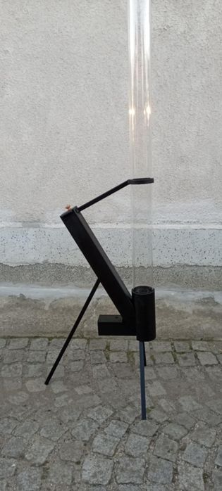 Ракетна печка на пелети с открит огън в стъклена тръба