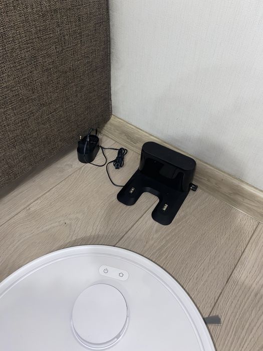 Продам робот пылесос