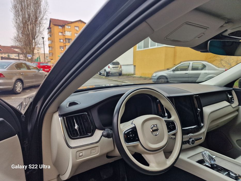 Volvo XC60 Inscription Mild Hybrid 2020 sau schimb cu Volvo XC90