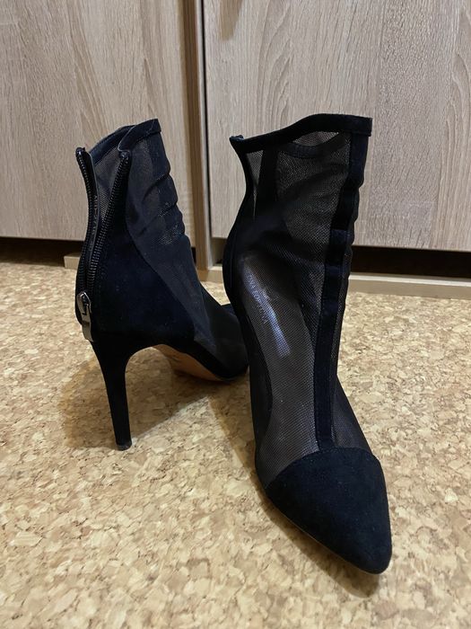 Туфли на шпильках