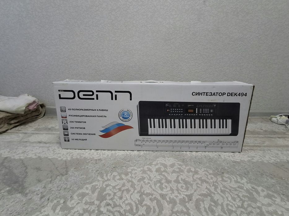 Синтезатор  Denn DEK494