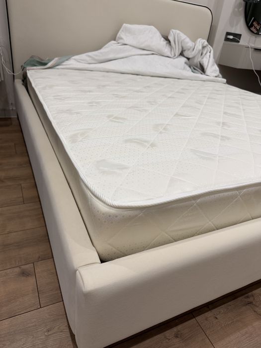 Продам матрас 180*200