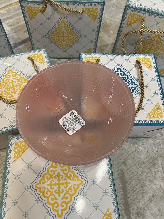 Продам новые салатницы