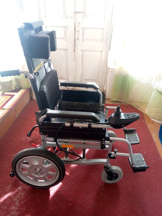 Nogironlar aravasi elektron