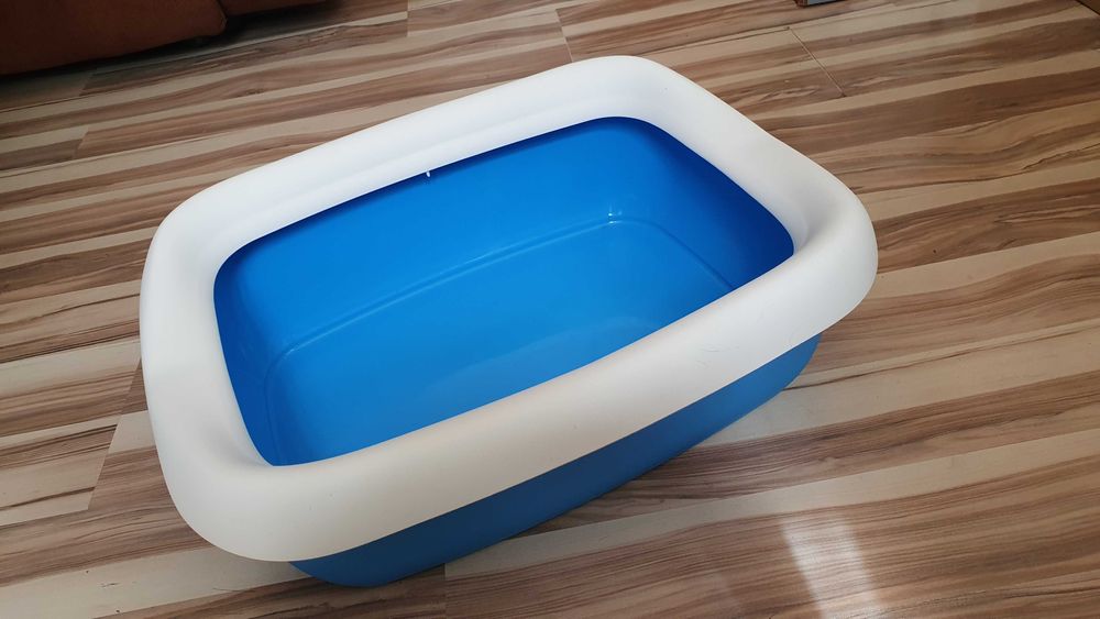 Нова Котешка тоалетна открита с борд