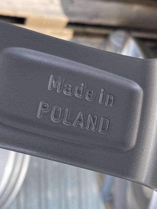 17 цола 5 х 112 мм Фолксваген Пасат , Голф , Туаран , VW