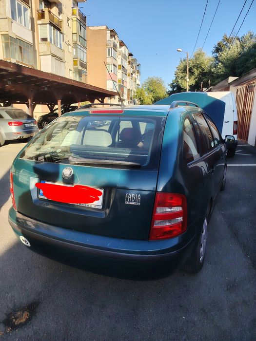 Vând Skoda Fabia