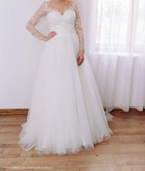 Rochie mireasă (voal și diademă cadou)