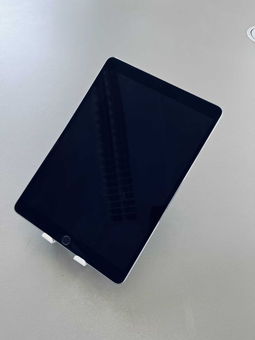 Apple iPad Pro 1gen A1701 10.5' 64GB WiFi / Space Gray + Kутия