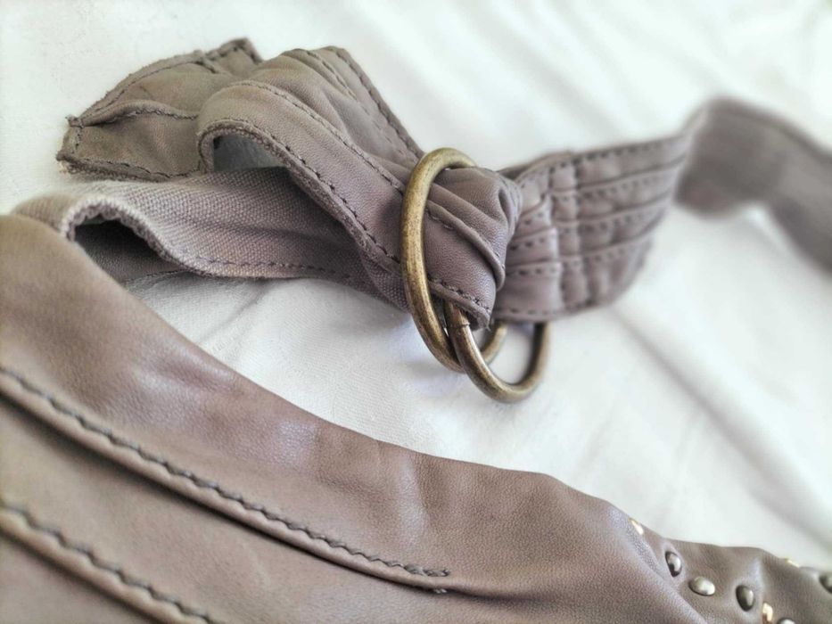 Чанта за през рамо Diesel- плат,Y2K, с кожени детайли, капси, кросбоди