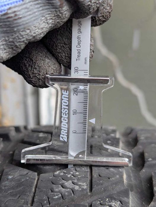 4бр зимни с джанти 215/60/16"/Pirelli/DOT19/6mm грайфер за VW групата