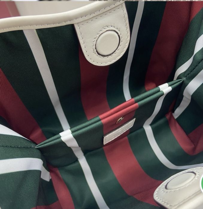Gucci чанта естествена кожа