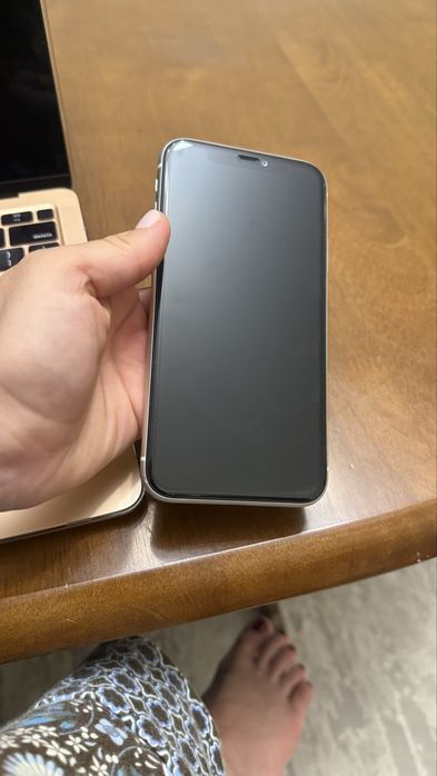 Продам оригинальный iPhone 11, 128 GB,белый