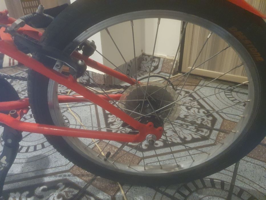 Vând Bicicletă BTWIN