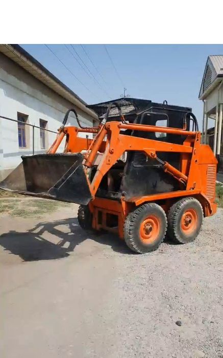 Универсал Мини погрузчиклар сотилади