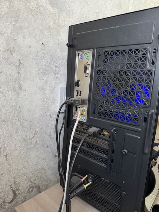 Продам компьютер в хорошем состоянии