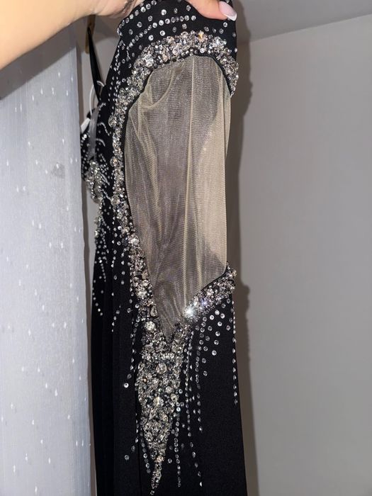 Rochie bogas cu pietre