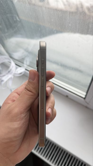 Продам iphone 15 pro 256 gb