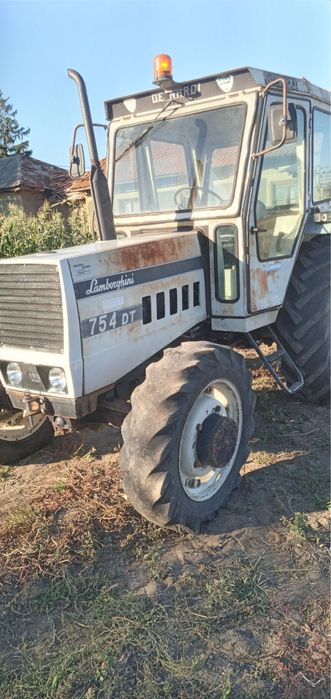 Lamborghini 754