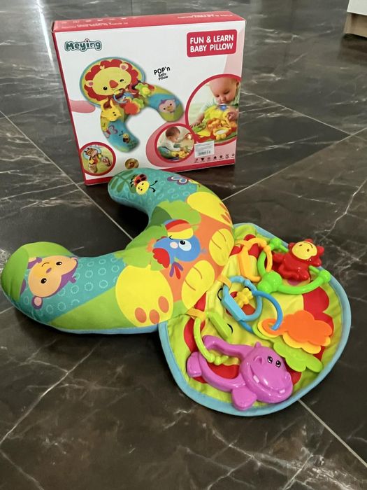 Salteluta, centru si pernuta pentru activitati bebelus (tummy time)
