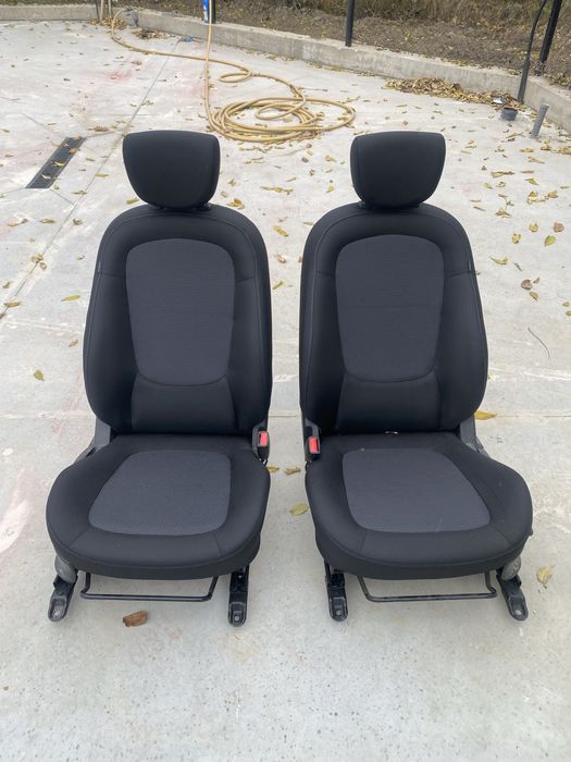 Седалки за хюндай и20