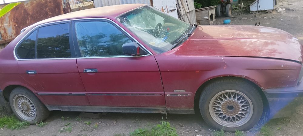 Продам БМВ Е34 требует ремонта двигателя
