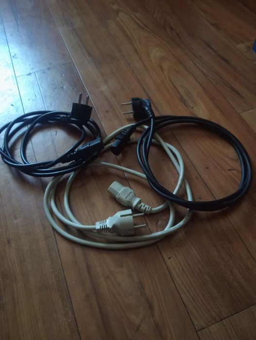 Продам  кабель питания