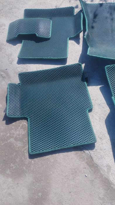 Авточехол Ева полики