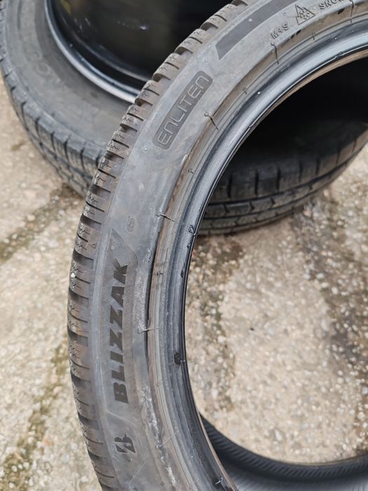 235/40/19 - Bridgestone