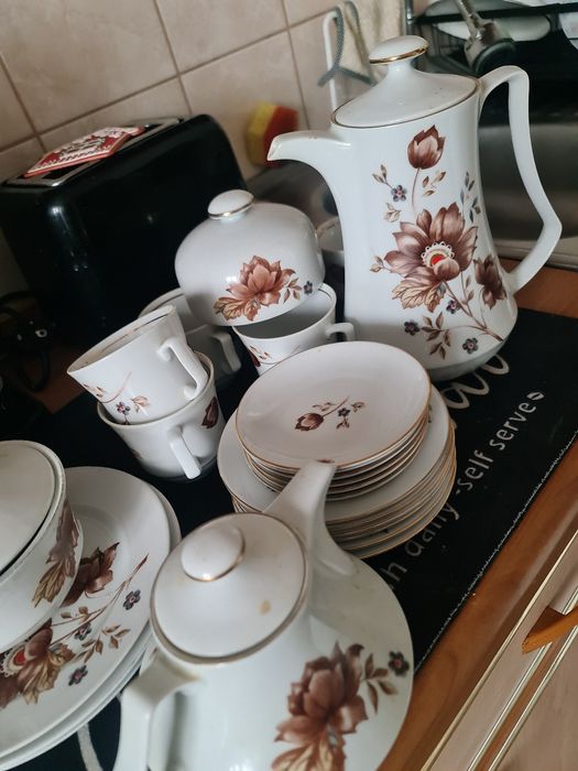 В связи с отъездом продаю ..