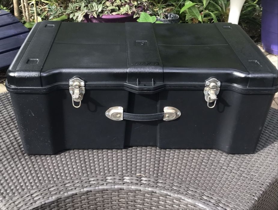 Чемодан- сундук Contico на замках