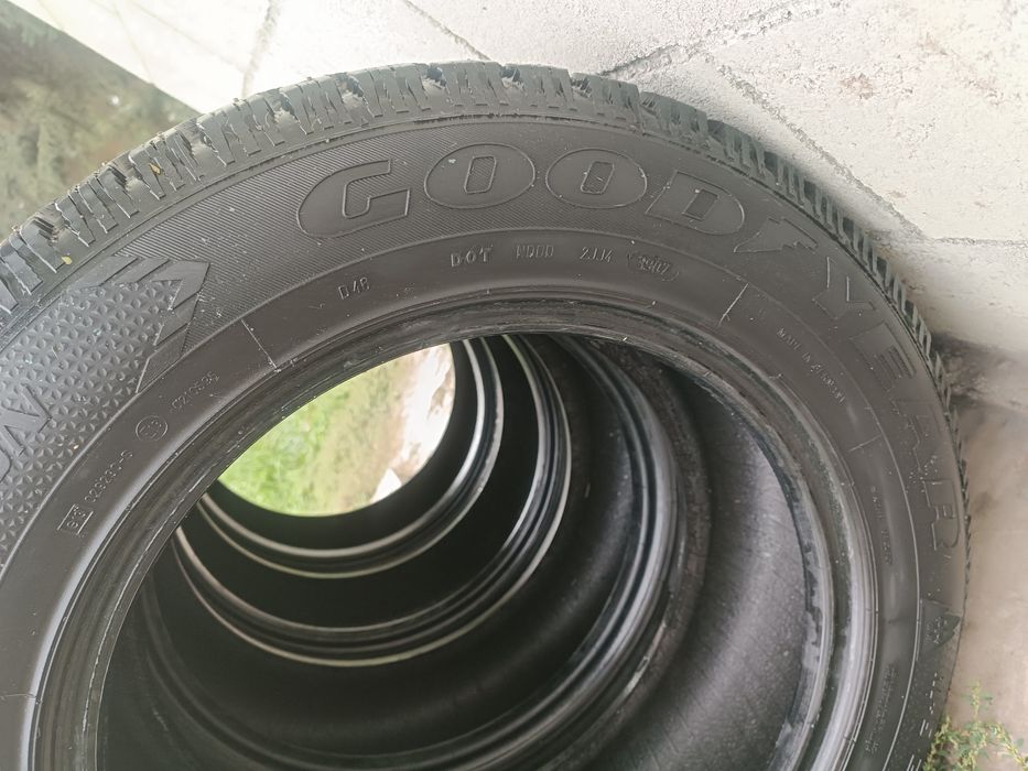 Продам шины зимние