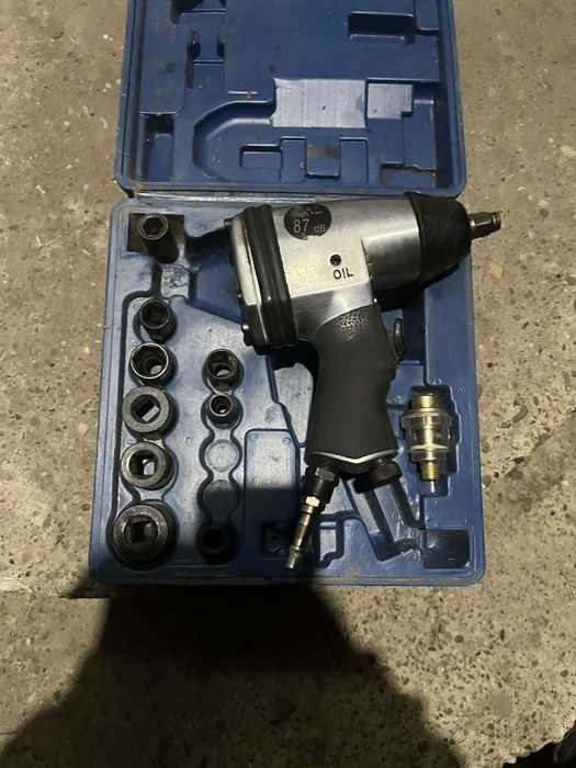 Freza muchii Bosch GKF 600,pistol pneumatic
