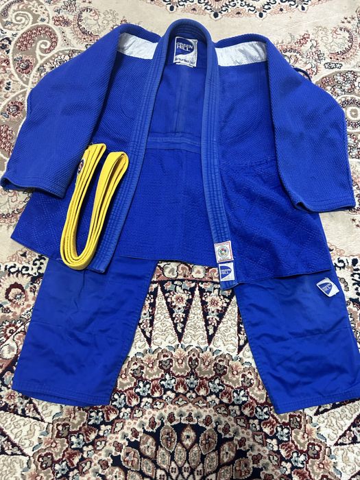Кимоно для дзюдо