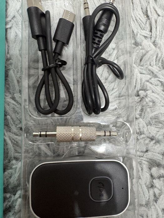 Adaptor bluetooth 5.0 , emitator auto.