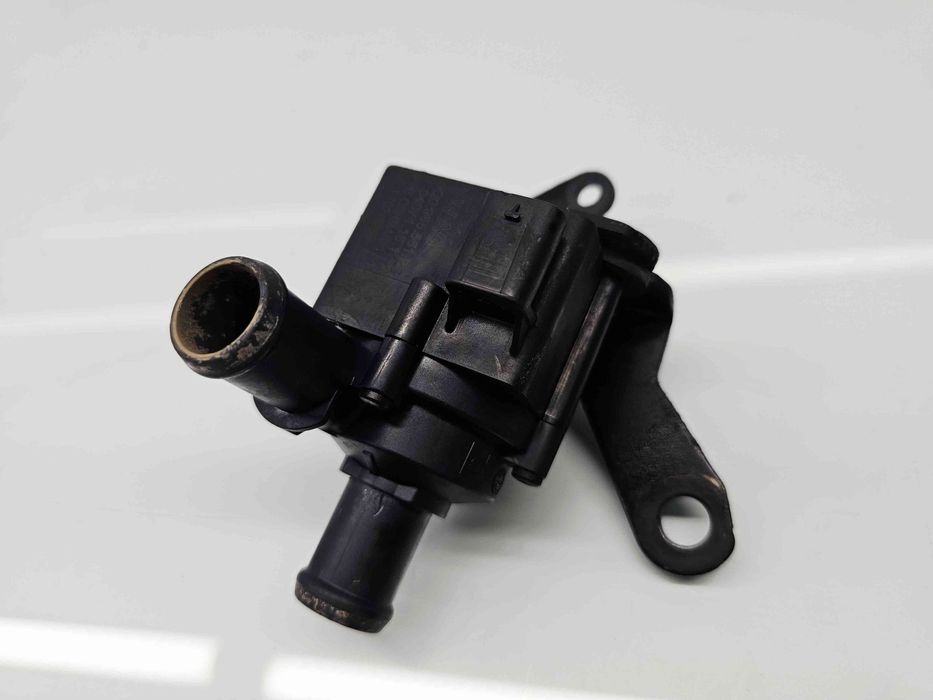 Pompa recirculare apa Audi A4 (8W2, B9) [Fabr 2015-2023] 5Q0965561B 2.