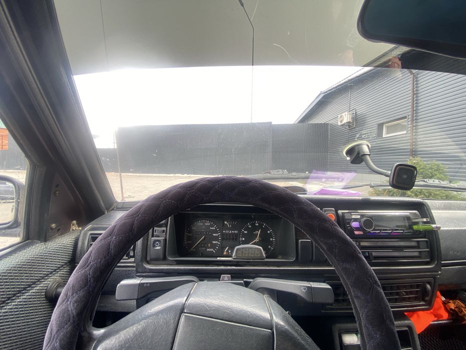 Продам  живого Golf2