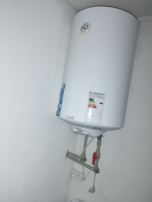 Продам аристон 50литр