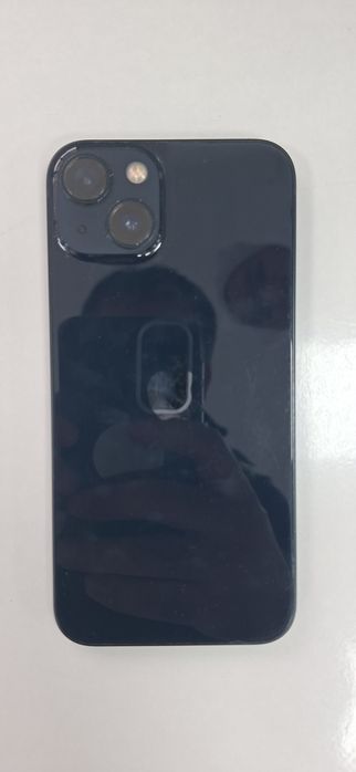 Продам iPhone 13