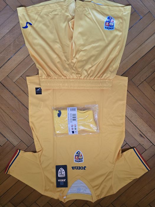 Kit Mini Suporter Echipa Nationala (4XS-8yrs)