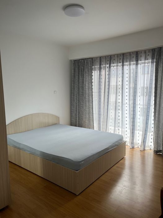 Închiriez apartament în Class Park