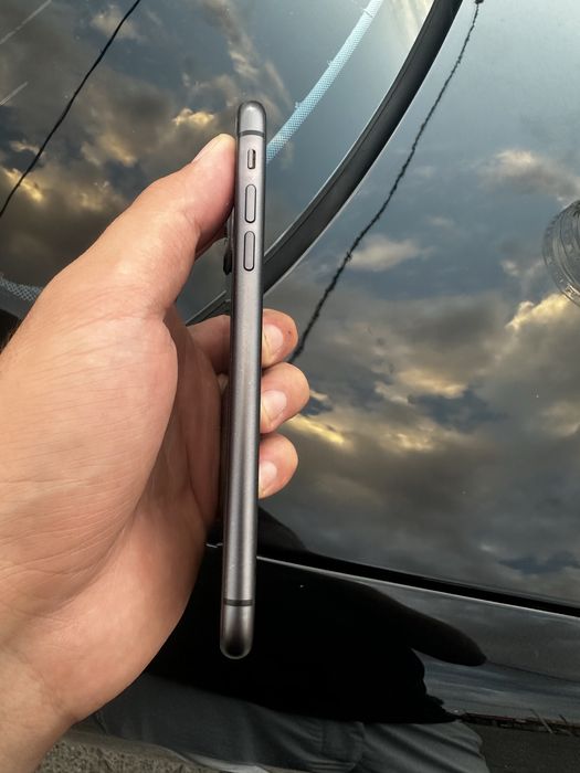 Продам айфон 11 iphone 11