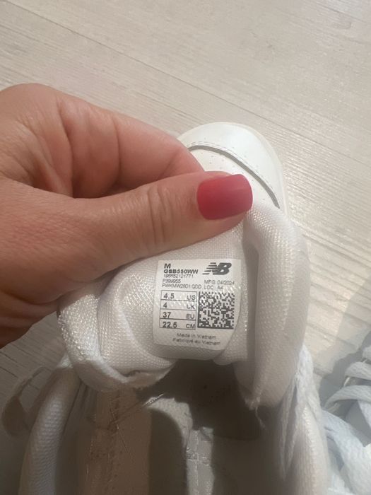 Маратонки - new balance и Jordan