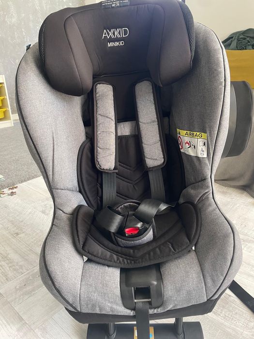 Vand scaun auto rear faceing Axkid