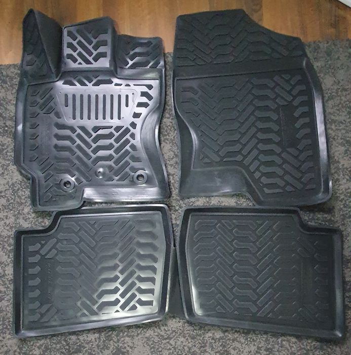 Toyota Prius 2  Set Covorașe Auto Cauciuc,Pres 2003-2009