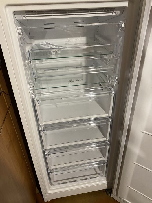 Морозильная камера Indesit